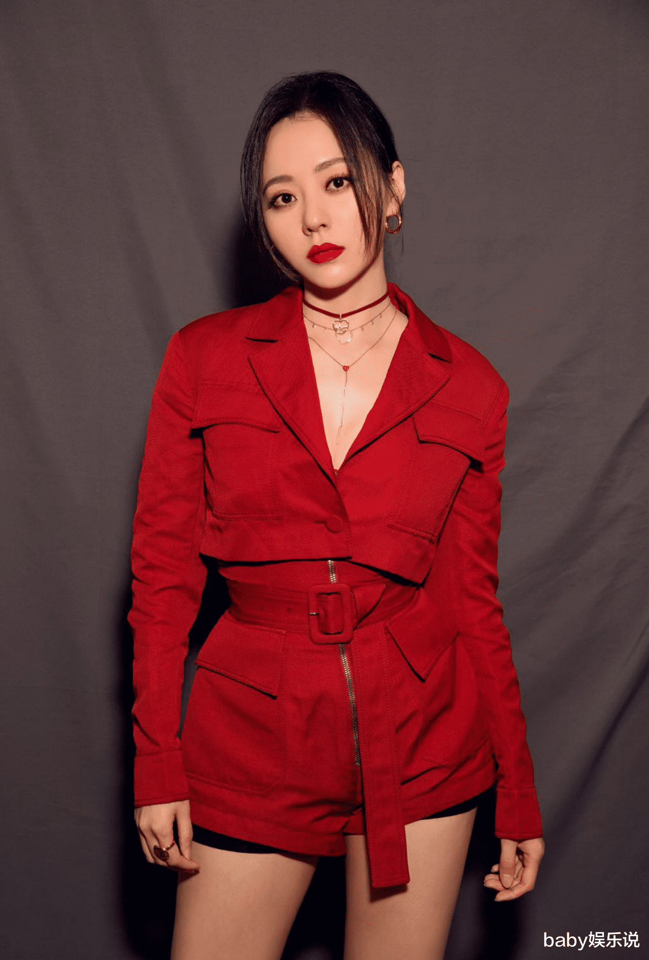 张靓颖|张靓颖:与冯轲相爱15年,被骗走6亿身家,离婚4年后二人天差地别