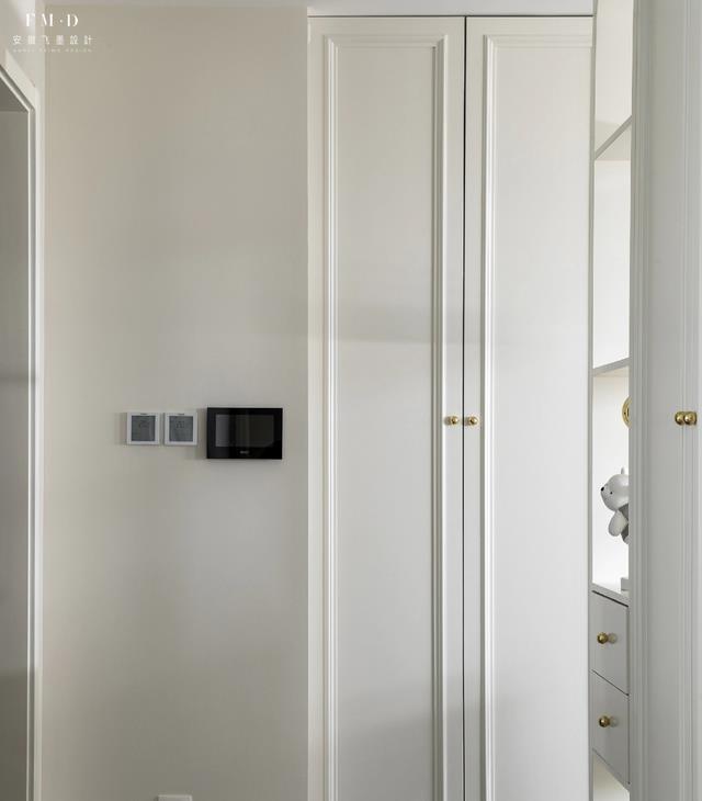 入户正对墙,空间小采光差?不用慌,3套房手把手教你怎么改玄关