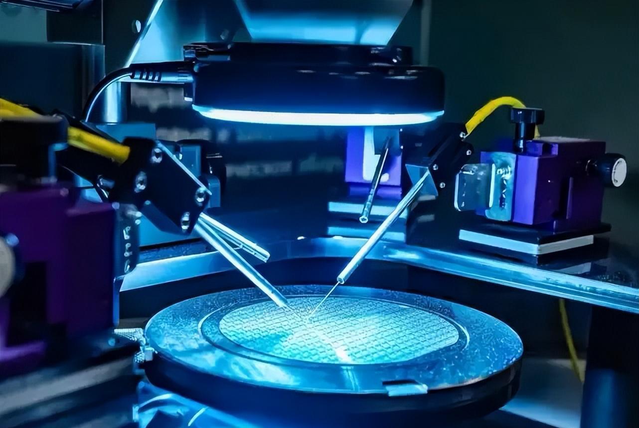 javascript|意料未及！张忠谋没想到，中芯国际赌对了，反而台积电掉坑里