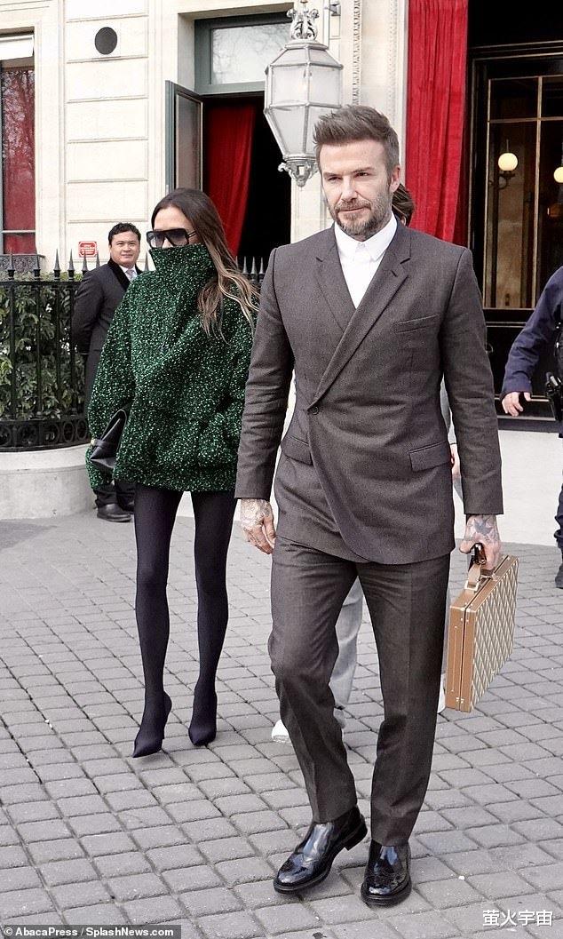 维多利亚·贝克汉姆|贝克汉姆带17岁儿子看秀,坐迪奥女老板旁,辣妹爱妻的小细腿惹眼