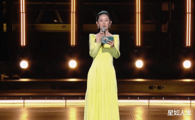 谢娜|遭群嘲？谢娜《浪姐3》被曝常因忘词被怒怼，还被联合“穿小鞋”