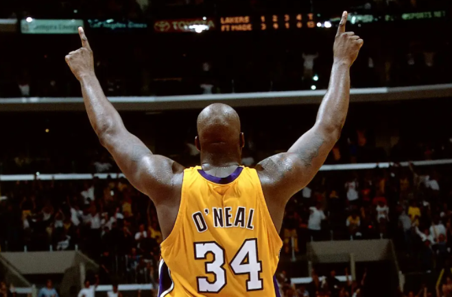 奥尼尔|客观说,奥尼尔的职业生涯很特别,出道时就是顶级球星