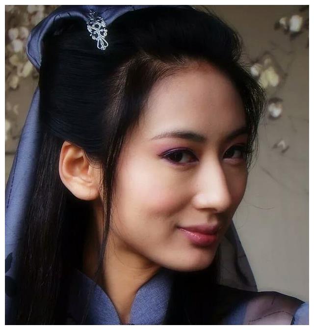 狐狸|10位“天生狐狸眼”女星，眨眼像放电、眼睛能勾人，媚到骨子里了