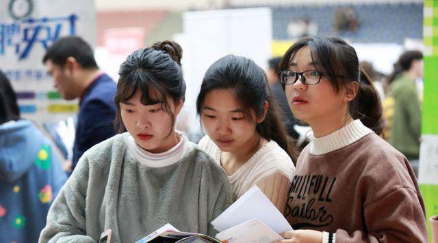 考试|事业编人员将迎来“新规”，待遇有望上调，在职人员表示拍手叫好