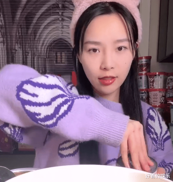 小贝|网红小贝饿了现状堪忧,手上有伤疤陷假吃风波,本人亲自下场辟谣