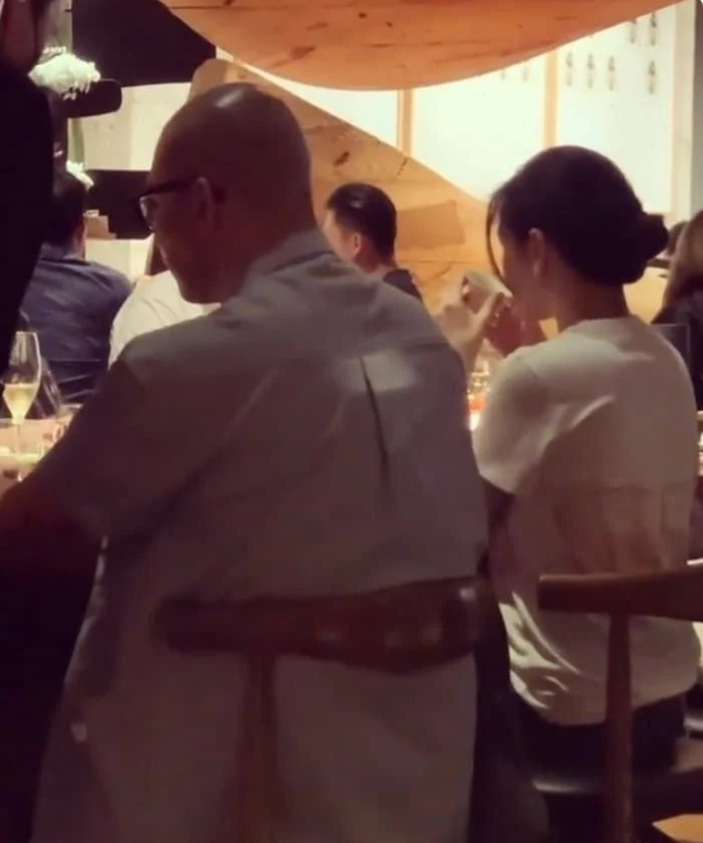 具俊晔|具俊晔烧烤店分店开业,大S具俊晔夫妇婚后首次“同框”