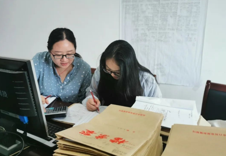 腾讯|初生牛犊不怕虎，腾讯应届生在大群怒怼管理层，公司连夜给出回应