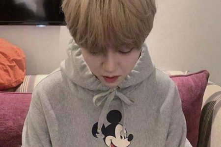 鹿晗 鹿晗说减肥太难了不想减什么梗 网友：“很完美了不用减”