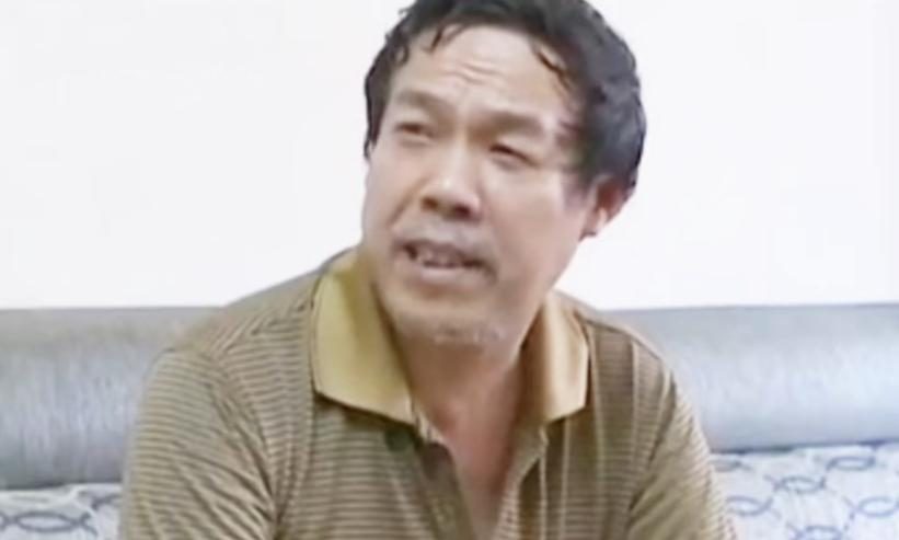 输光儿子学费并抛弃妻儿15年,如今儿子成教授让他养,儿子很无奈