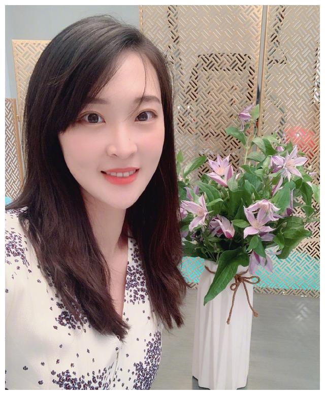 惠若琪|女排最美球员惠若琪，喜获新岗位，薪资曝光惊呆网友，纷纷羡慕！