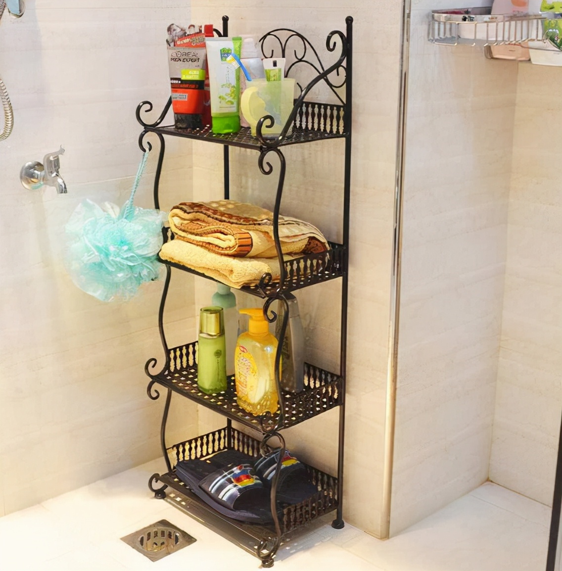 卫生间装修别再装置物架了,现在流行这样设计,实用