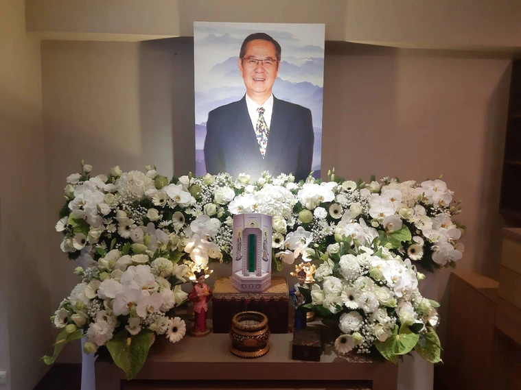 巴戈|众星送别67岁老戏骨!遗孀首露面显憔悴,圈内好友忆往昔纷纷泪崩