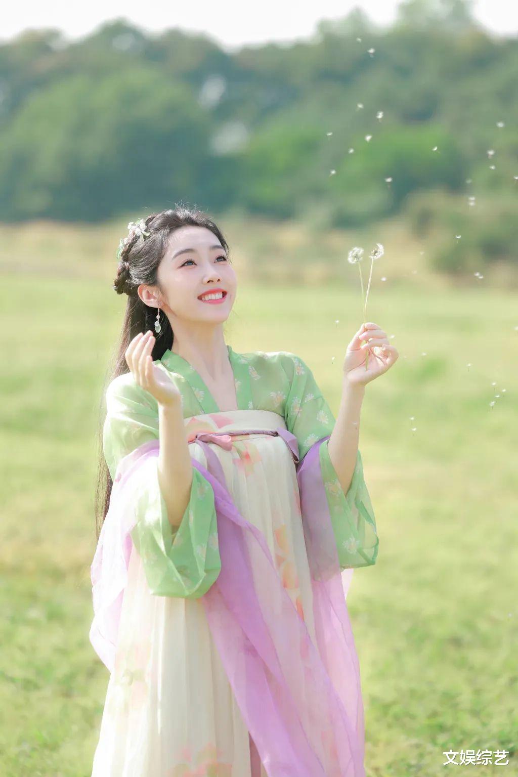 宣璐|宣璐身穿古风造型,仙气飘飘的气质形象,简直太让人陶醉了