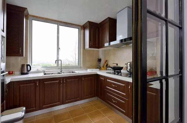 90后夫妻装修102㎡婚房,美式见多了,但品位这么好的还真没见过