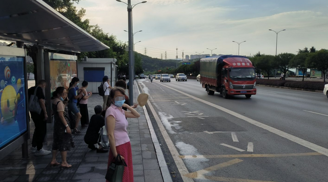 A股|去年领证今年网签仍是0，罐景房不香了？渝中神盘背后暗藏大瓜