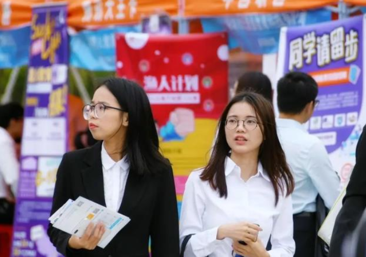 事业单位|卫健委下属事业单位公开招聘，有编制不限应届，优先考虑有经验者