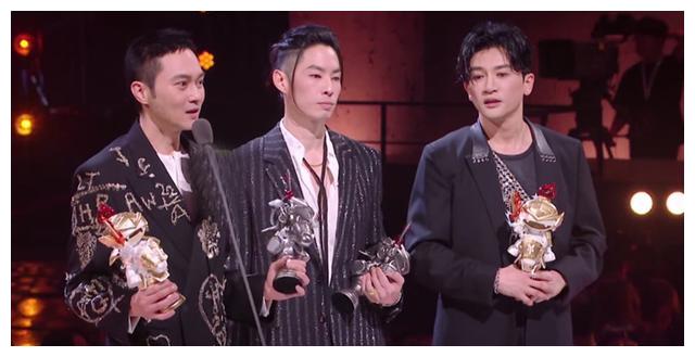 披哥2|《披哥2》正式成团，苏有朋总冠军，X-leader难服众，有3大意难平