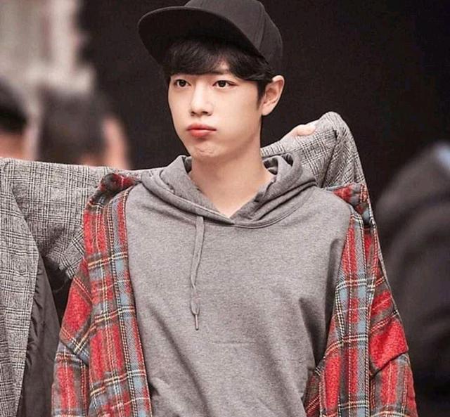 肖战|肖战粉丝“诉求”登上热搜，演员肖战可塑性强，演绎非常精彩