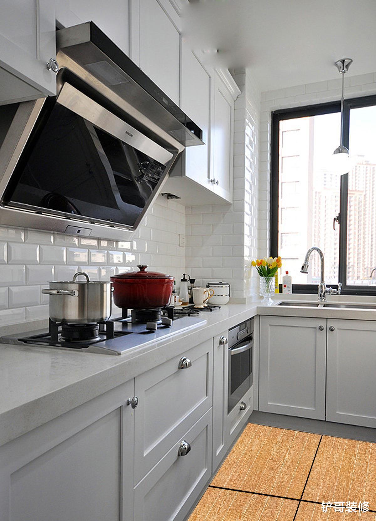 与其花大价钱找人装修厨房,不如自己弄清这些问题,省钱又实用!