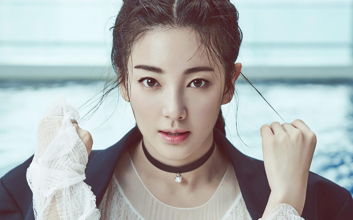 赵丽颖|张雨绮：两婚两离，带着龙凤胎潇洒生活，离异后活出女王范