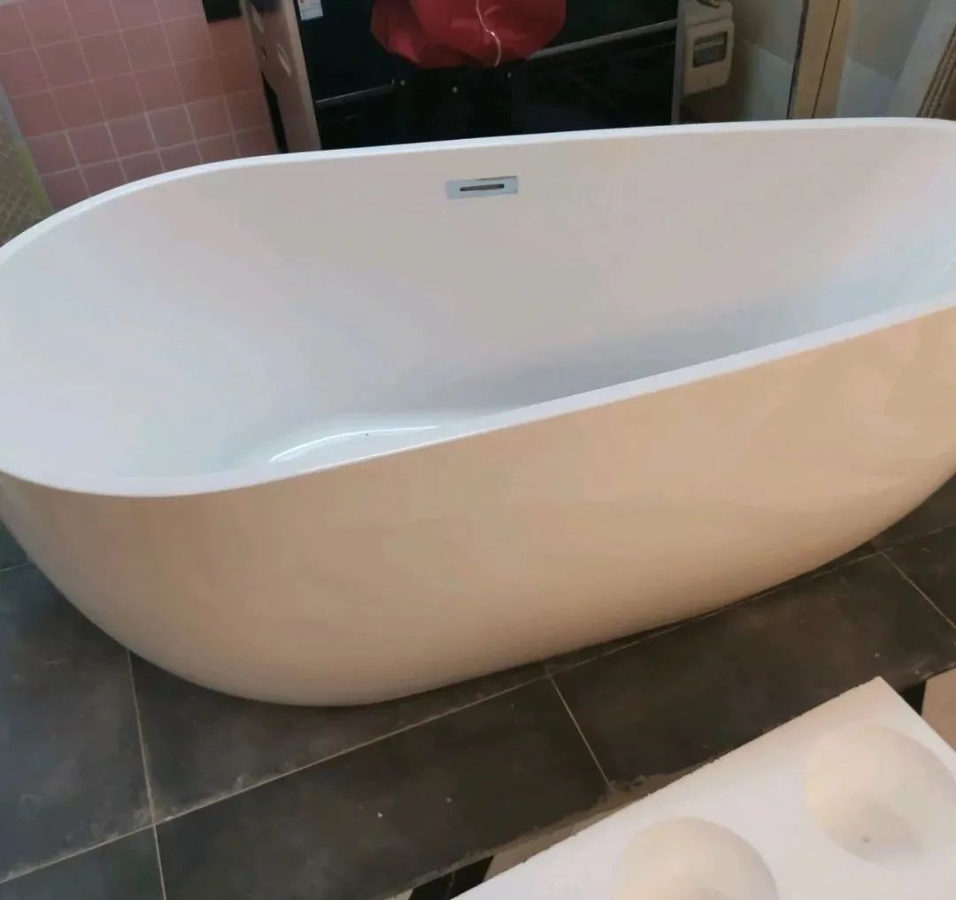 60平loft装修有个性,巧用吊顶挡住房梁,一进屋就把人迷住!