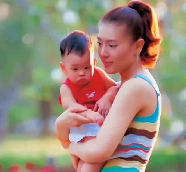 鞠婧祎|提帮功离开母妃锻炼心智，卸下伪装性格沉稳，暂居行宫照顾西拉米