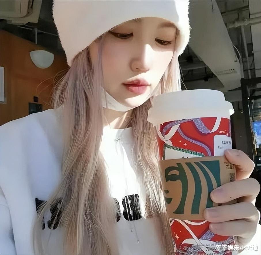 马蓉|马蓉移民成功,更换新头像开启新生活,取名平凡的小马