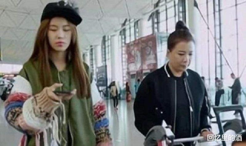 刘思琦|“巨婴”刘思琦：16岁还要妈妈喂饭，一天花销十几万，如今什么样