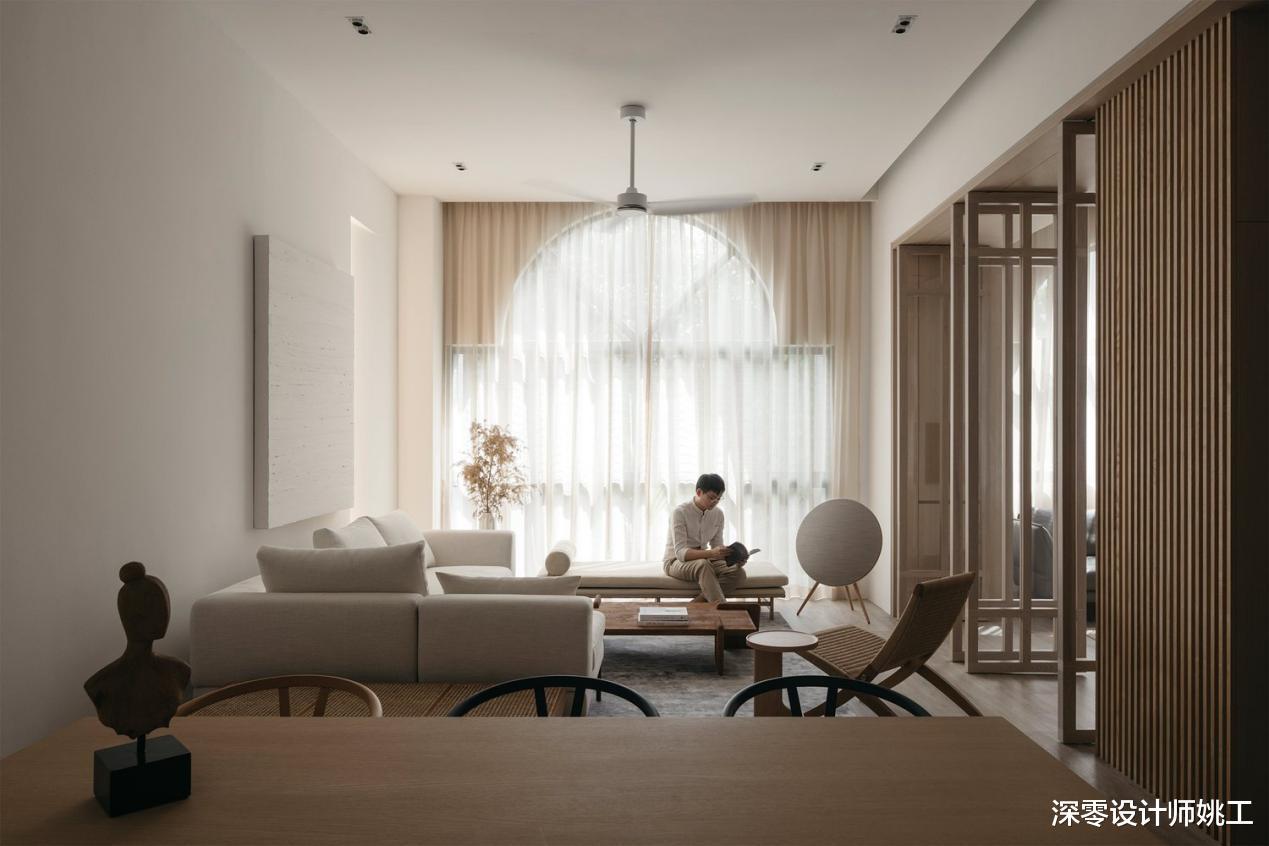 超温柔的145㎡两居室,客厅带有超大弧形窗,下次买房我也要照着装