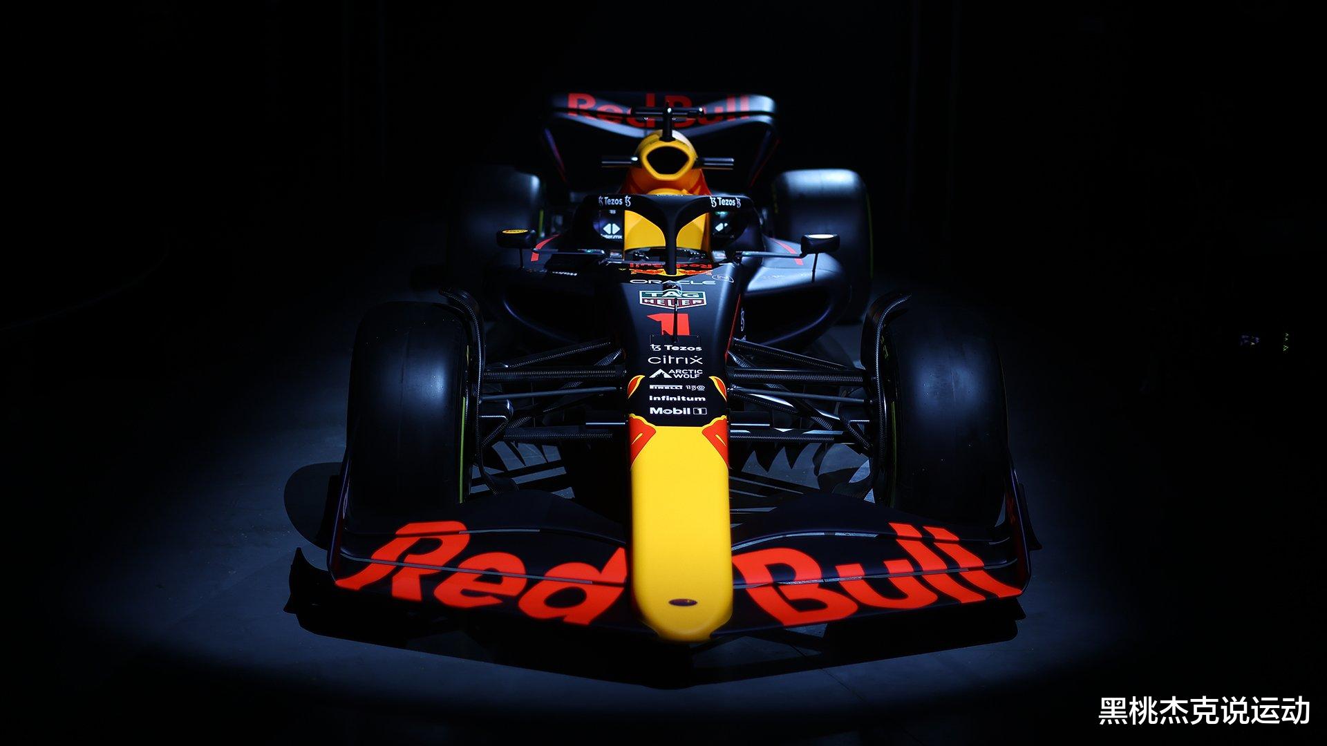 红牛车队|既是卫冕者也是挑战者！F1红牛车队发布“RB18”初步样貌