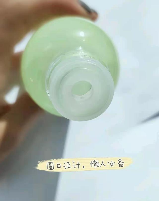 保湿 大牌水乳VS普通水乳有啥区别？外观和质地是一方面，关键是效果