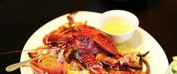 椰子蟹的杀伤力究竟有多大?真的能夹爆椰子吗?