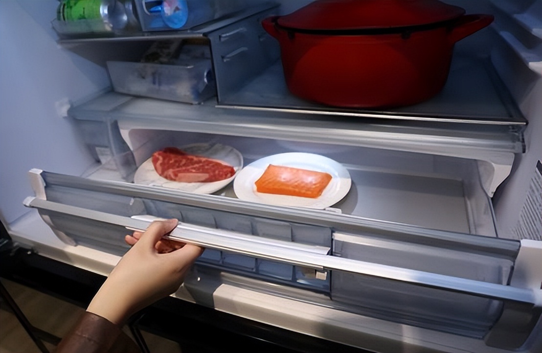 旗舰冰箱到底有多香？今天来聊聊日立R-ZXC750KC冰箱