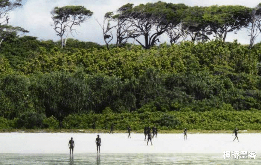 活佛|桑提奈人:地球上最脆弱的群体,一旦离开岛屿就会生病,最终死亡