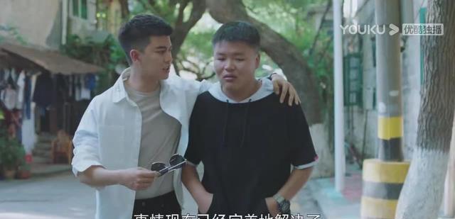 蓝焰突击|《蓝焰突击》超好看，何然是好男人，为什么李溪成更讨女生喜欢？