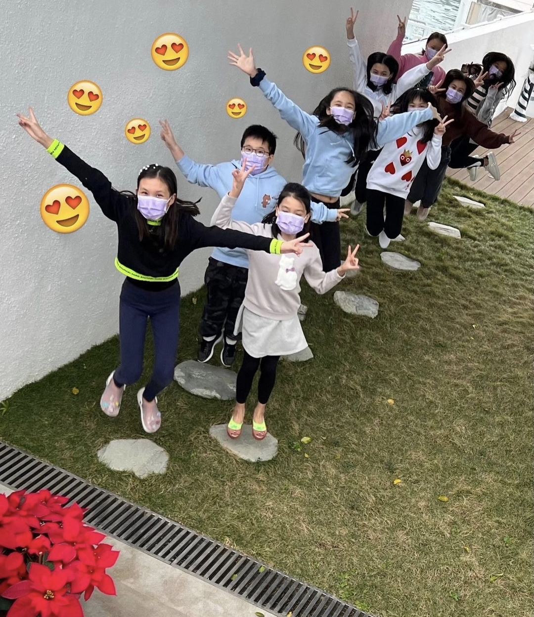 郭可盈|郭可盈林文龙为12岁女儿庆生,豪办户外派对,母女花式比心似姐妹