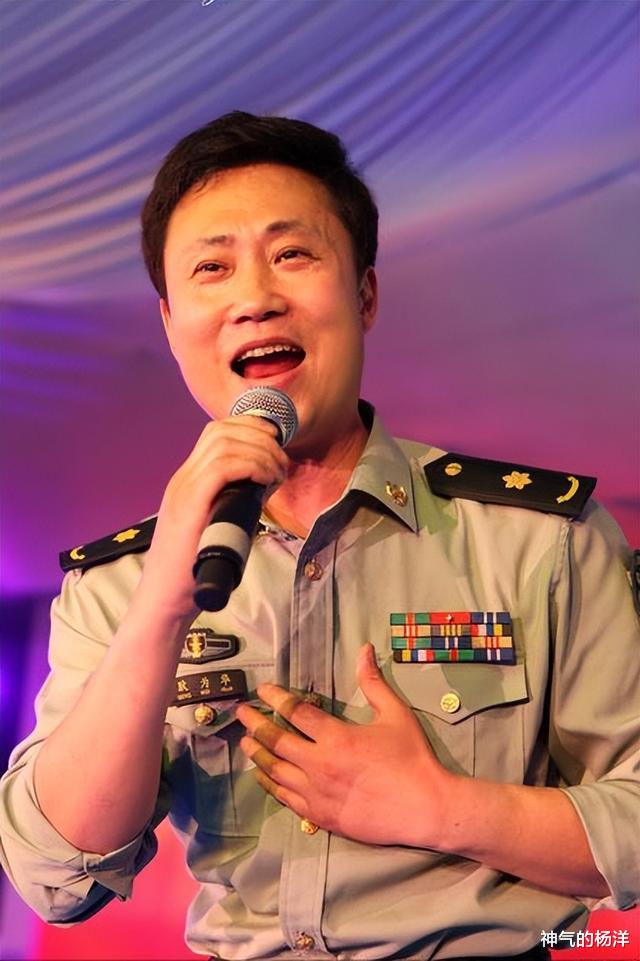 |耿为华：娶了小14岁女粉丝，离婚时抱头痛哭，如今和女儿相依为命