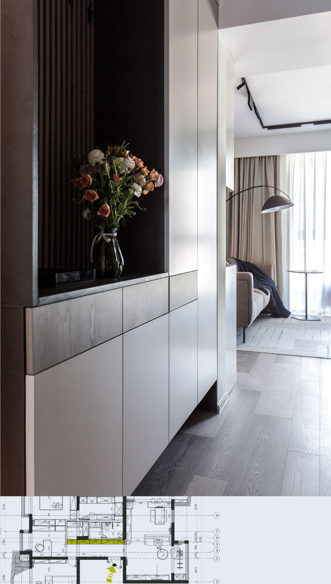 112㎡现代两居,4处柜门变房门,这个家到处都是“密室”,有趣