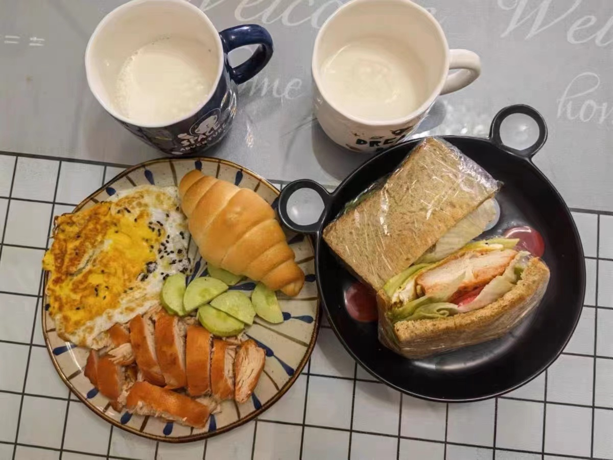明星 00后女生晒减肥食物清单走红,不节食不挨饿,7天瘦5斤,涨知识了