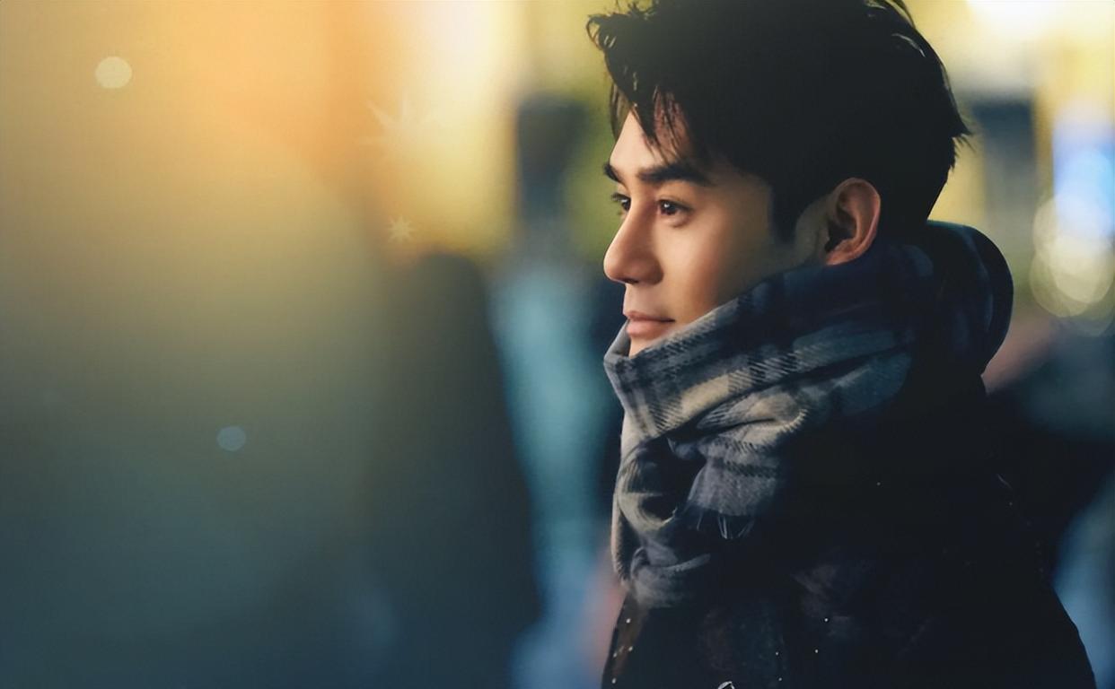 王凯|王凯殷桃上热搜！2人现身婚礼现场，引发热议，背后真相太感人