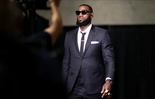 职业教育|NBA永远不会破产的三大球星，赚钱速度堪比印钞机，能分我点吗？