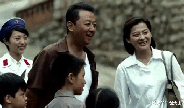 江德福|父母爱情:远远地看了前妻张桂兰一眼,江德福了一场病才算释怀!