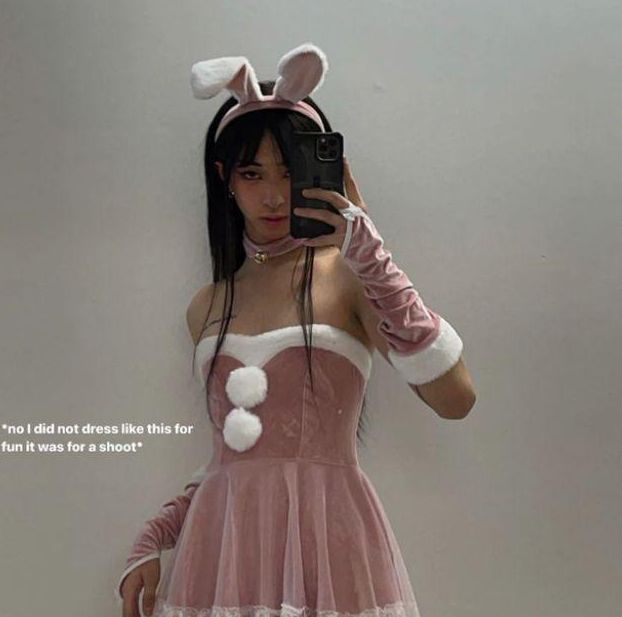 伊能静|伊能静儿子逛女装店,罕见男装造型亮相,烟不离手翘兰花指