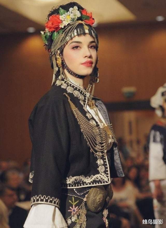 30张活久未见的照片,狼鱼被砍下头仍然能咬碎可乐罐,太凶猛了
