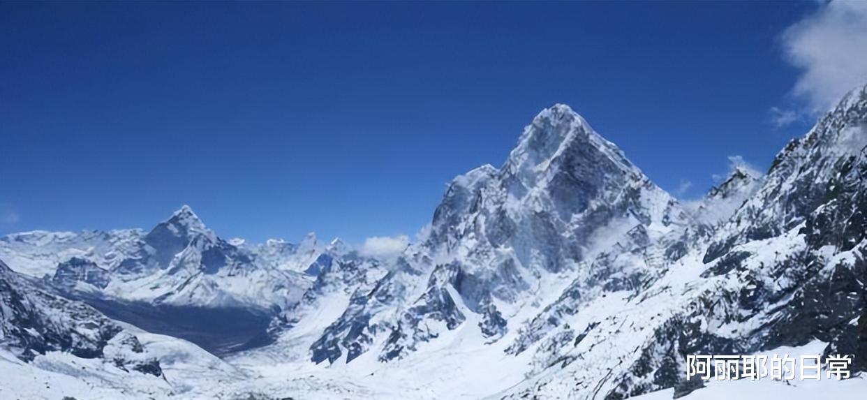 喜马拉雅山脉内部中空，皑皑白雪下，藏着什么不为人知的秘密？