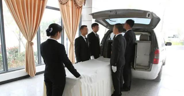 程序员|阅历颇深的父母，基本都不答应孩子从事这3大行业，钱非考虑首位