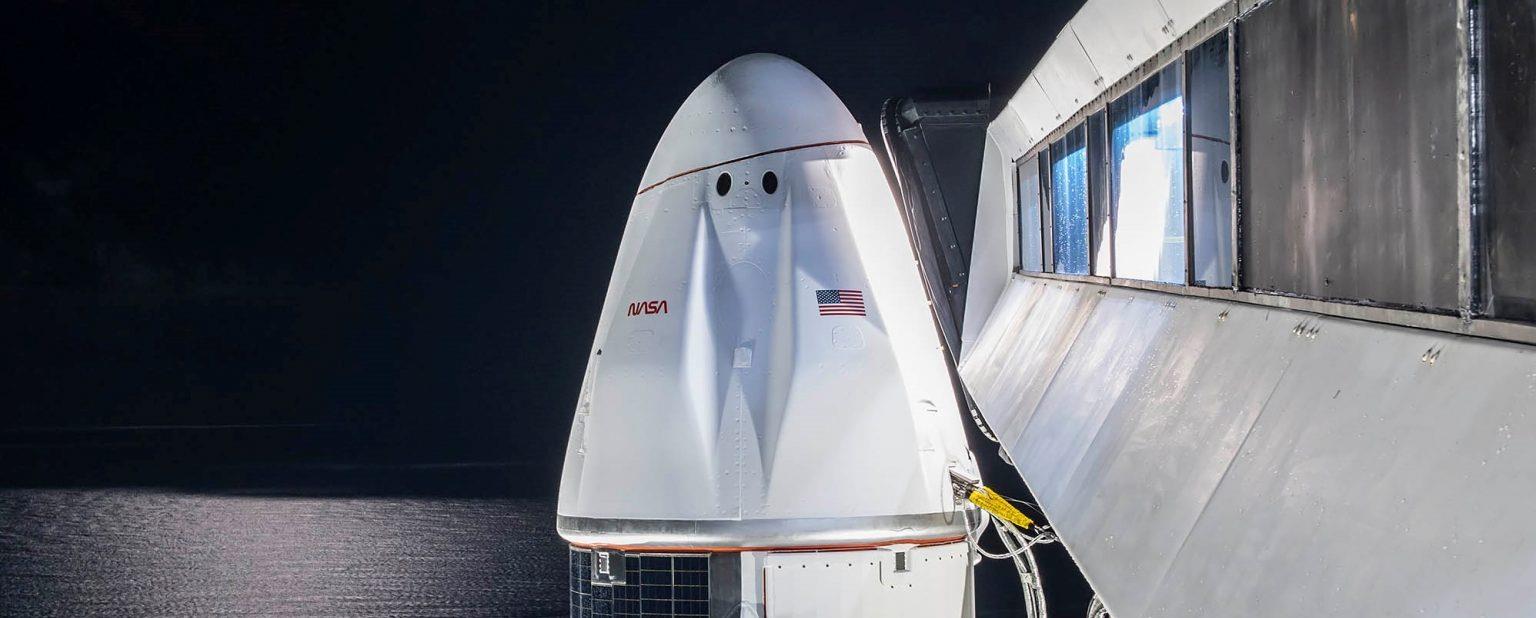 NASA宇航员开始为SpaceX货运飞船装载货物,1月23日返回地球