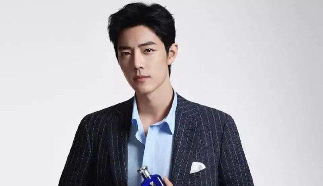 肖战|肖战工作室换背景图，引“小飞侠”抱怨：都饿瘦了