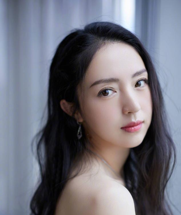 口红 真正精致的女人，出门包里都会带这5种东西，少一样都不行