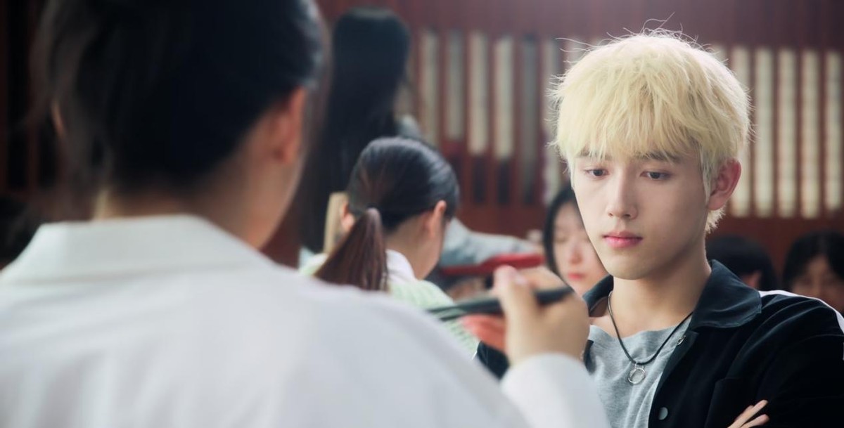 陈飞宇|开播成榜单冠军，陈飞宇甩出王炸，《点燃我，温暖你》4集不够看